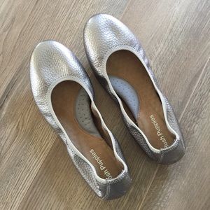 New Silver Pumps Leather Hush Puppies Flats